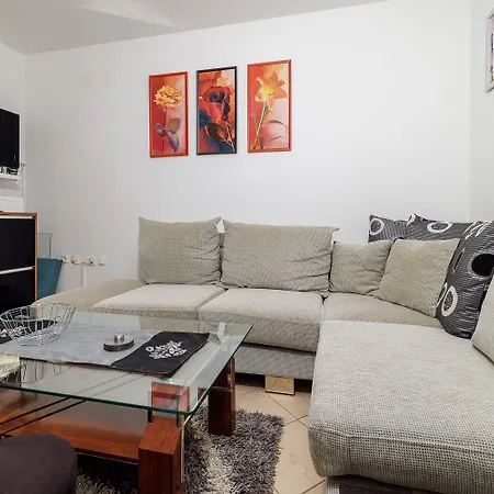 Apartman Bezauberndes Nur 390 Meter Zum Mit Meerblick, Waschmaschine