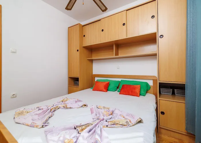 Apartman Bezauberndes Nur 390 Meter Zum Mit Meerblick, Waschmaschine